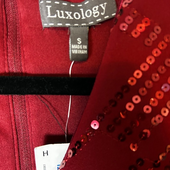 Luxology Red Sequin Cocktail Dress, Short Sleeve Party Dress Size Small - Picture 5 of 7